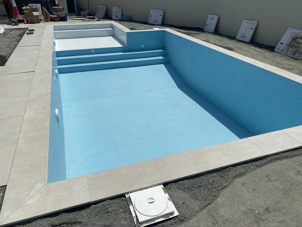 Skimmer Pool