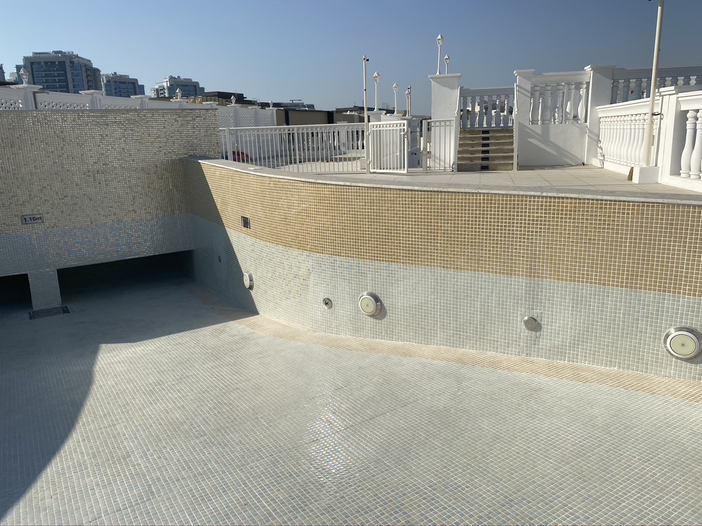 Commercial Rooftop Wave Pool | Vincitore Boulevard Arjan Dubai